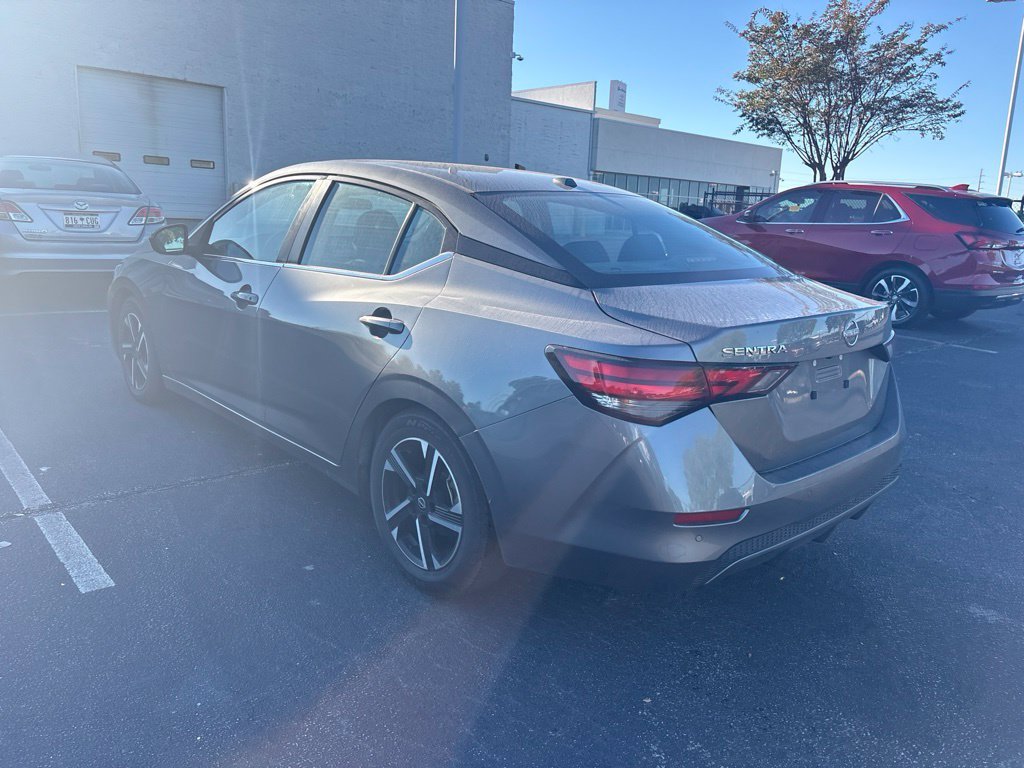 Used 2025 Gray Nissan SV image 5