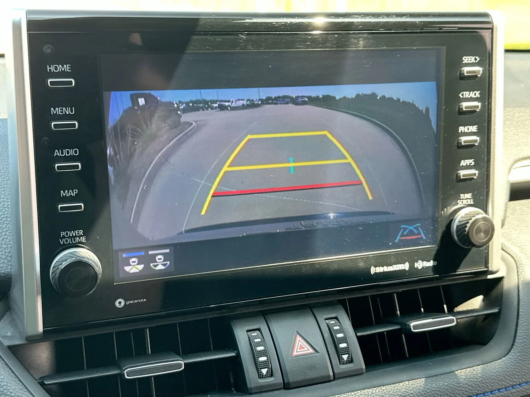 2022 Toyota RAV4 XSE - Photo 17