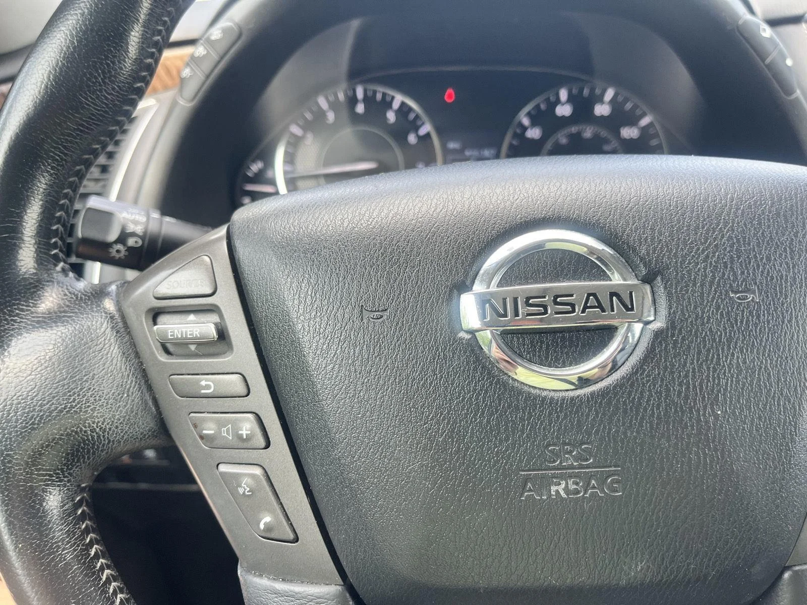 Used 2019 Super Black Nissan SL image 27
