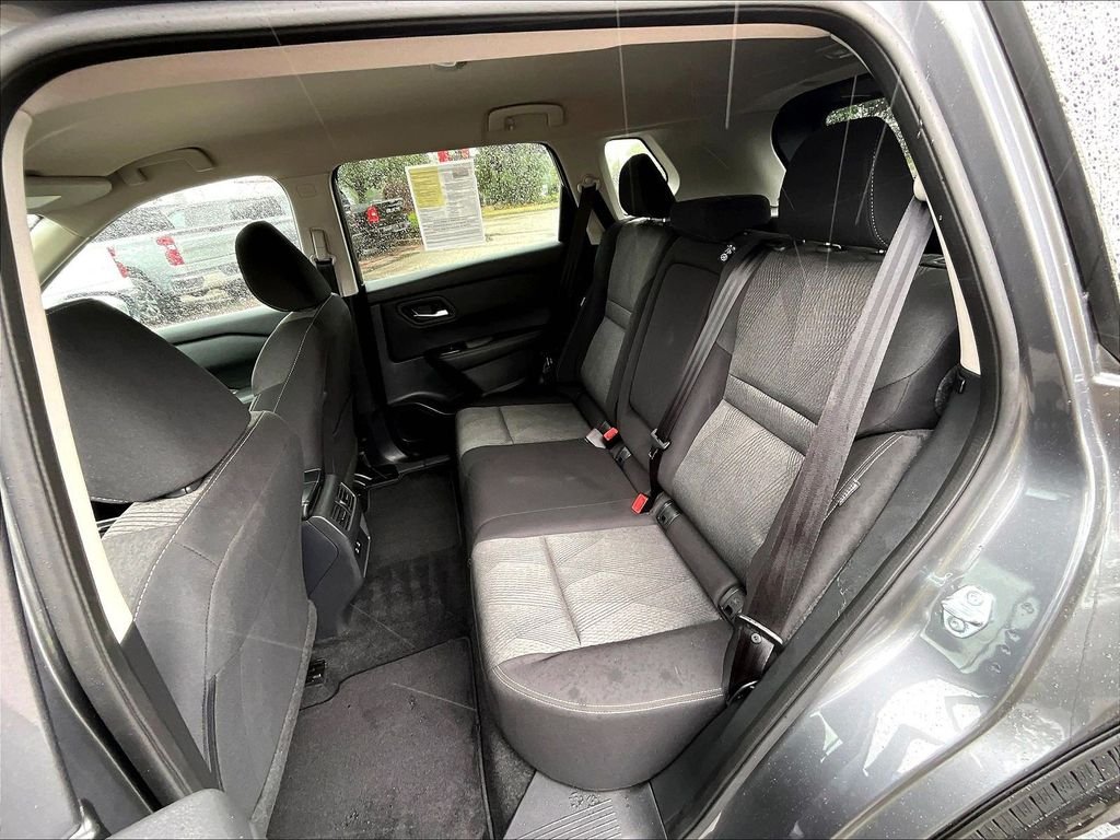 Used 2025 Gray Nissan SV image 15