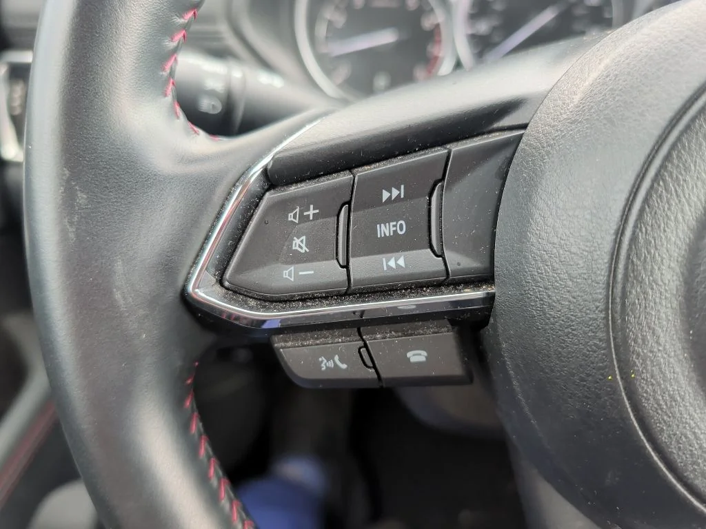 Used 2025 Gray Mazda 2.5 S Carbon Edition AWD image 10