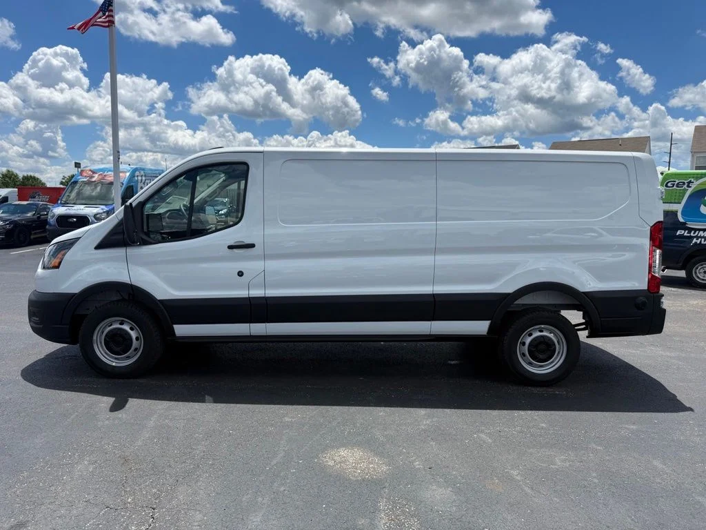 New 2026 Oxford White Ford Cargo Van image 6