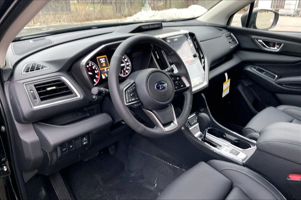 New 2026 CRYSTAL BLACK SILICA Subaru Limited 7-Passenger image 8
