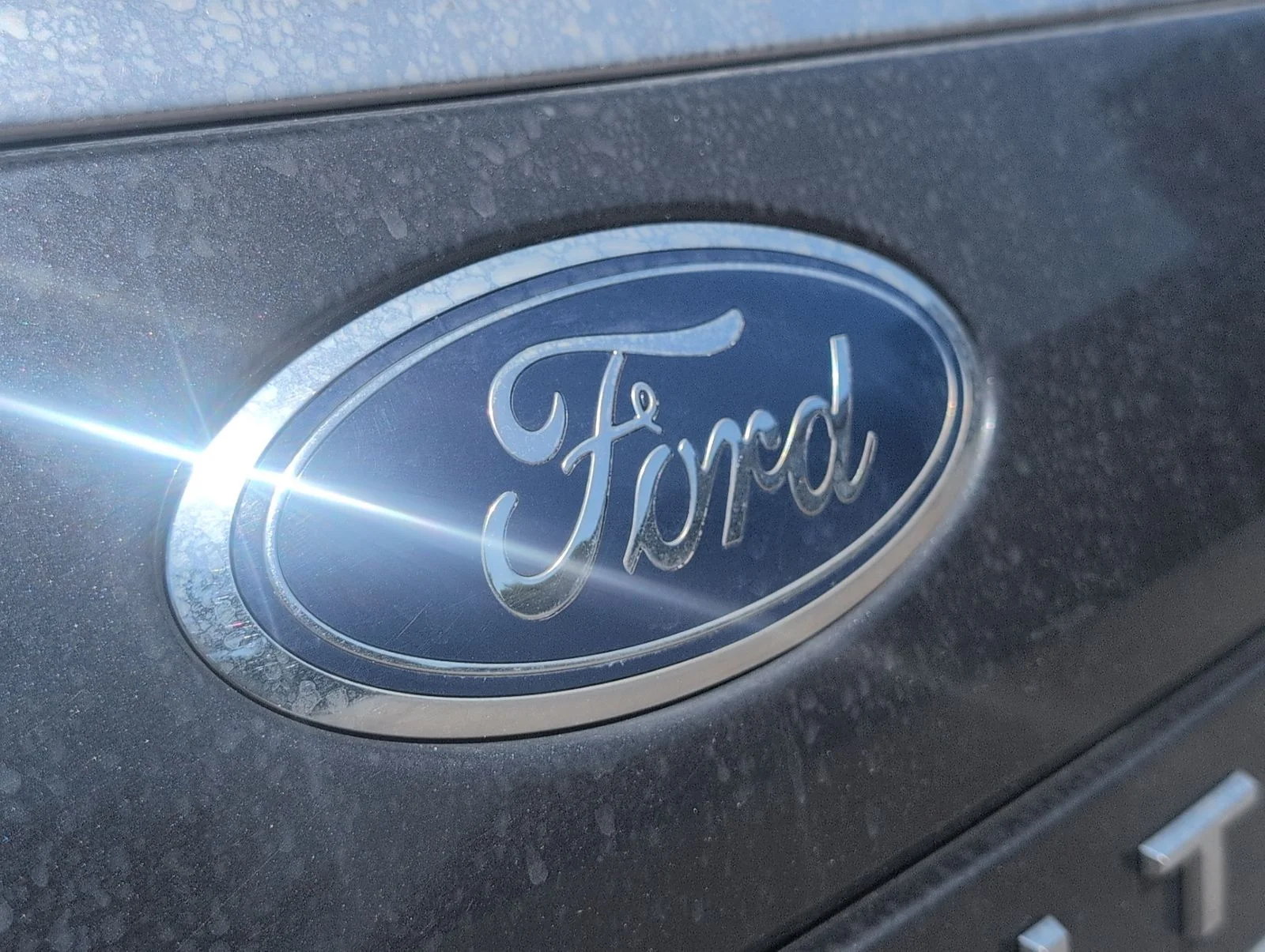 Used 2024 Gray Ford Limited image 6