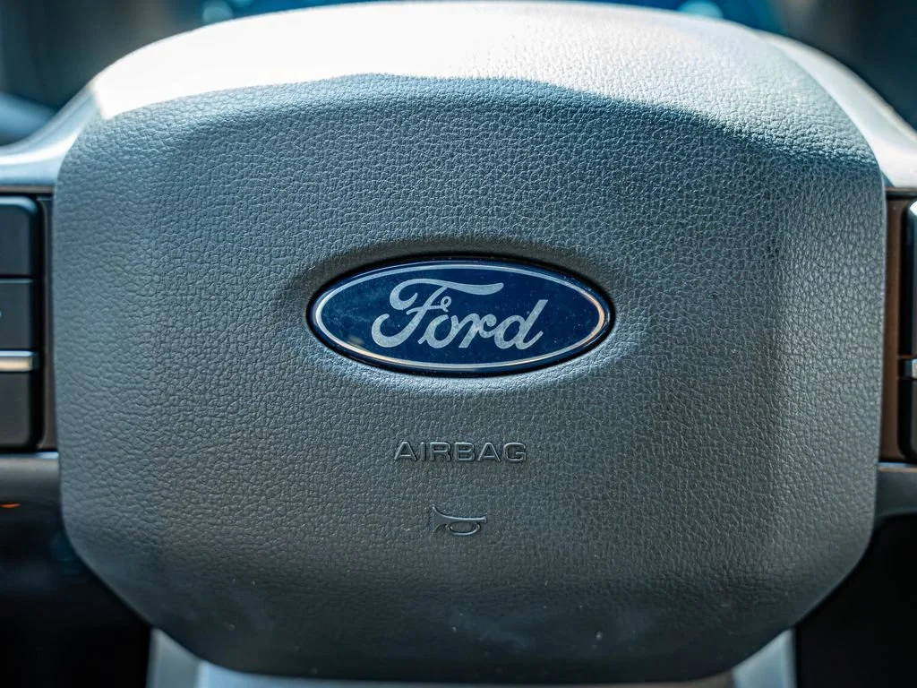 Used 2024 Gray Ford Lariat image 23