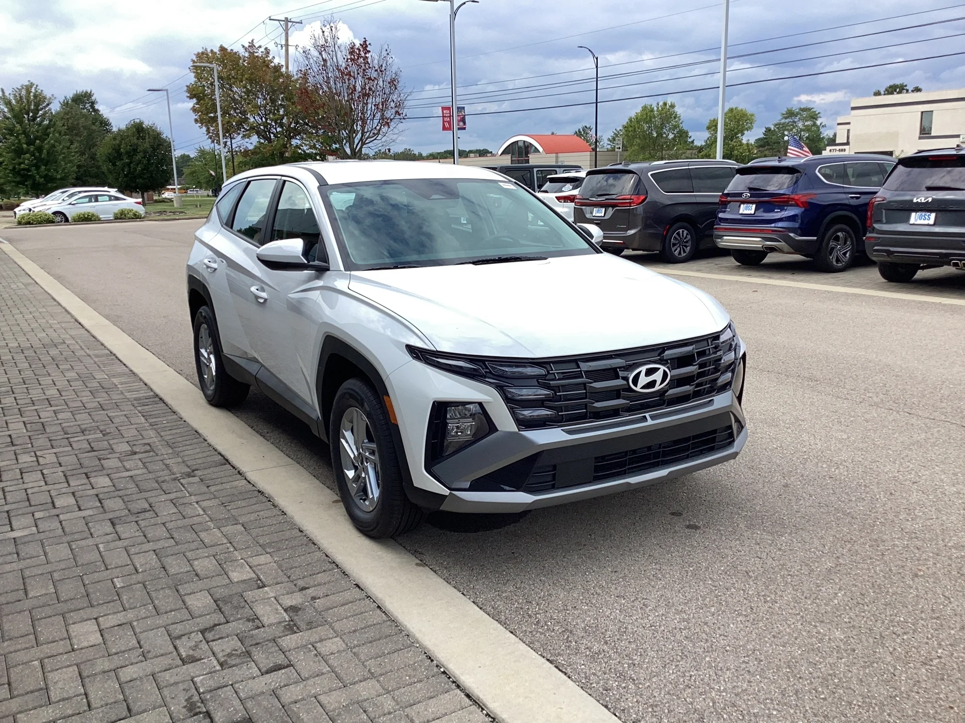 New 2026 Serenity White Pearl Hyundai SE image 3