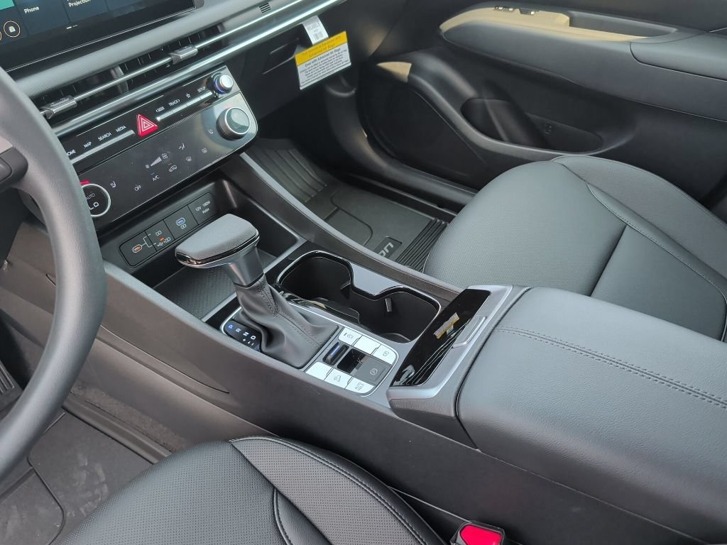 New 2026 Phantom Black Hyundai SEL Plus image 31
