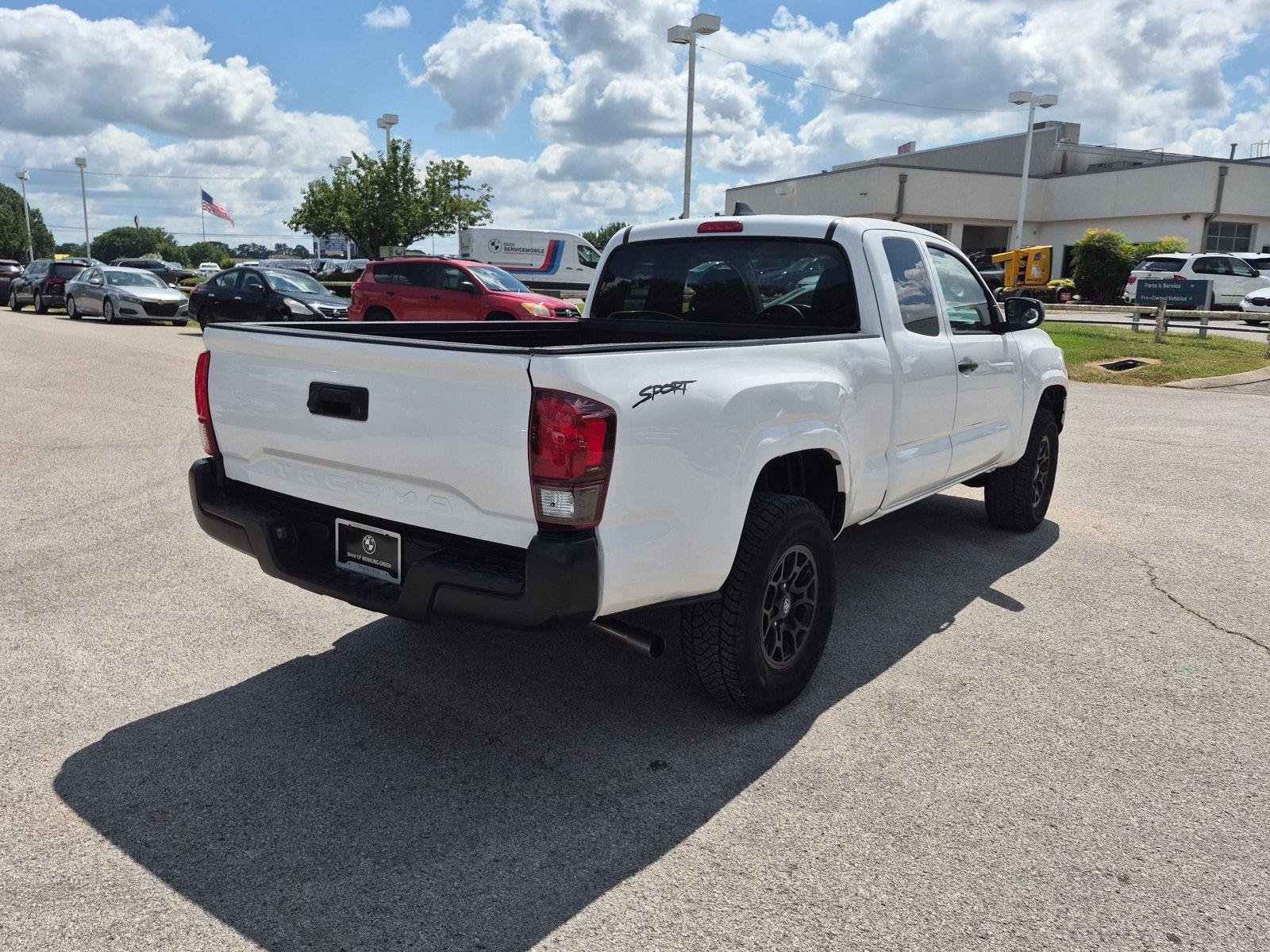 Used 2022 White Toyota SR image 5