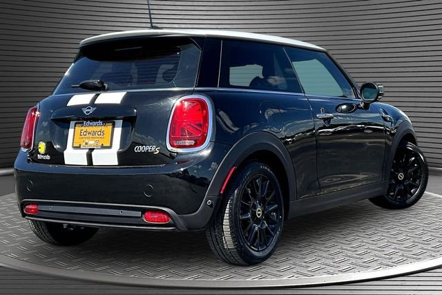 Used 2022 Black MINI  image 6