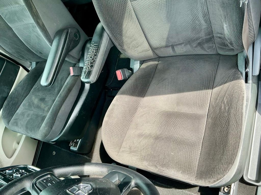 Used 2018 Black Dodge SE image 38