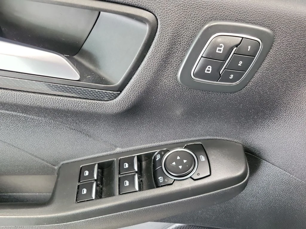 Used 2023 Gray Ford ST-Line Elite image 31