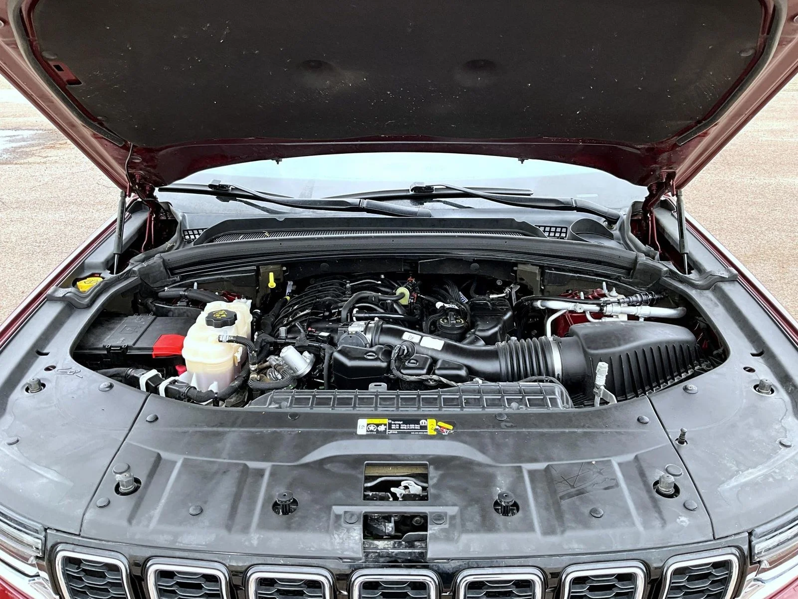 Used 2022 Red Jeep Limited image 25