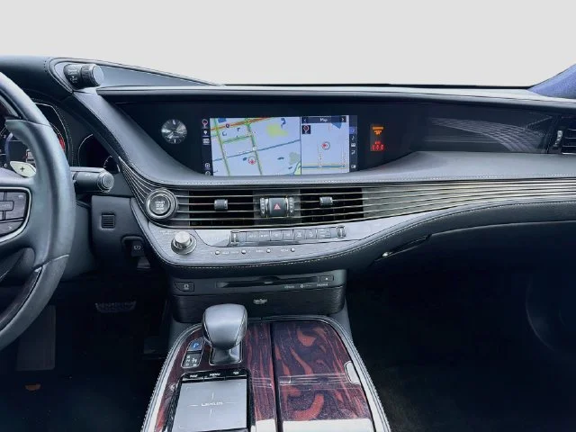 Used 2018 Silver Lexus LS 500 image 19