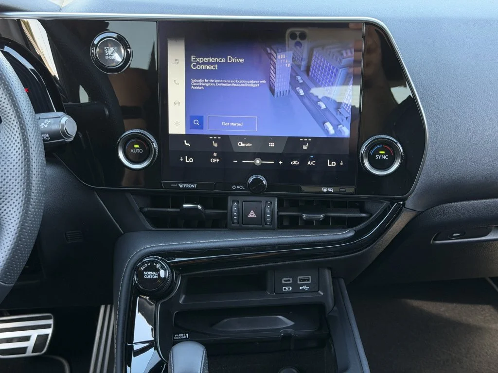 Used 2024 Gray Lexus 350 F SPORT Handling image 18
