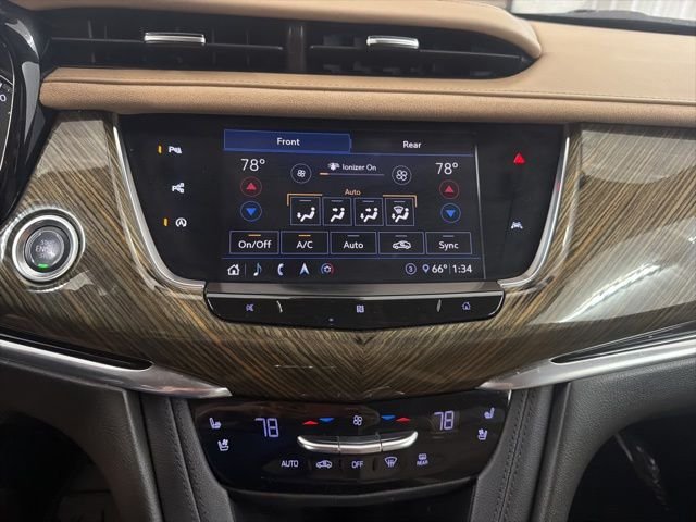 Used 2020 Crystal White Tricoat Cadillac Premium Luxury image 22