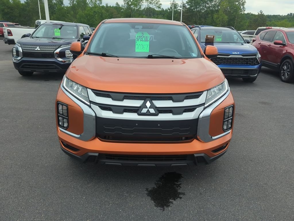 Used 2024 Orange Mitsubishi 2.0 ES image 3