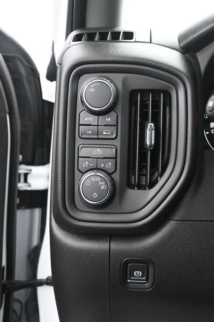 Used 2025 Summit White Chevrolet Custom image 14