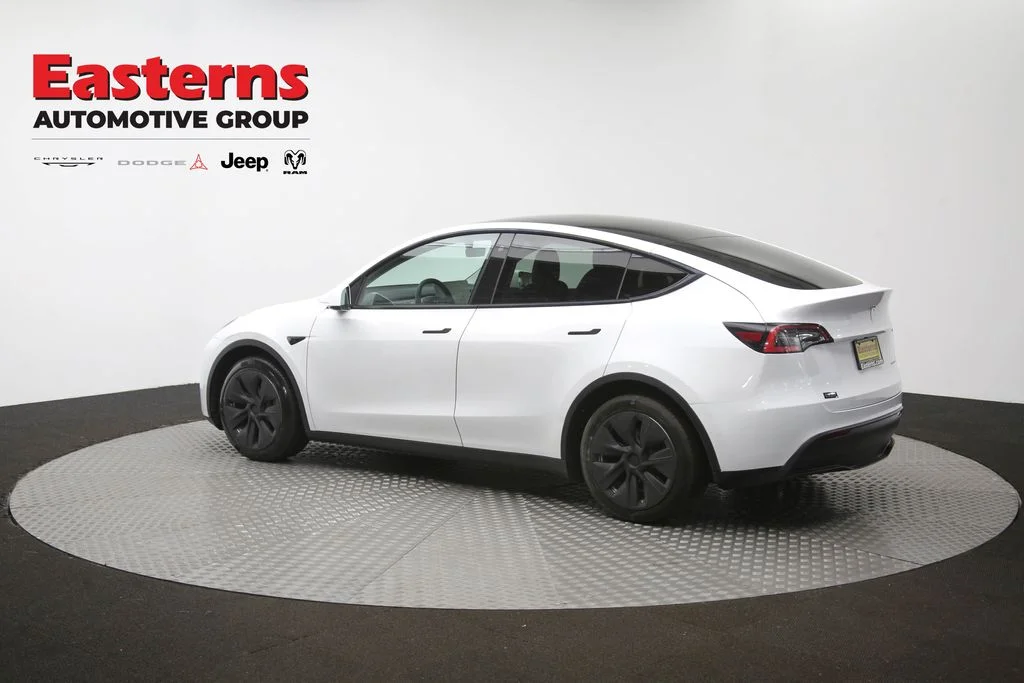 Used 2021 White Tesla Long Range image 56