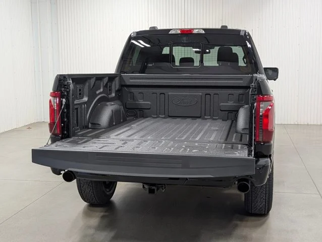 New 2026 Agate Black Metallic Ford XLT image 60