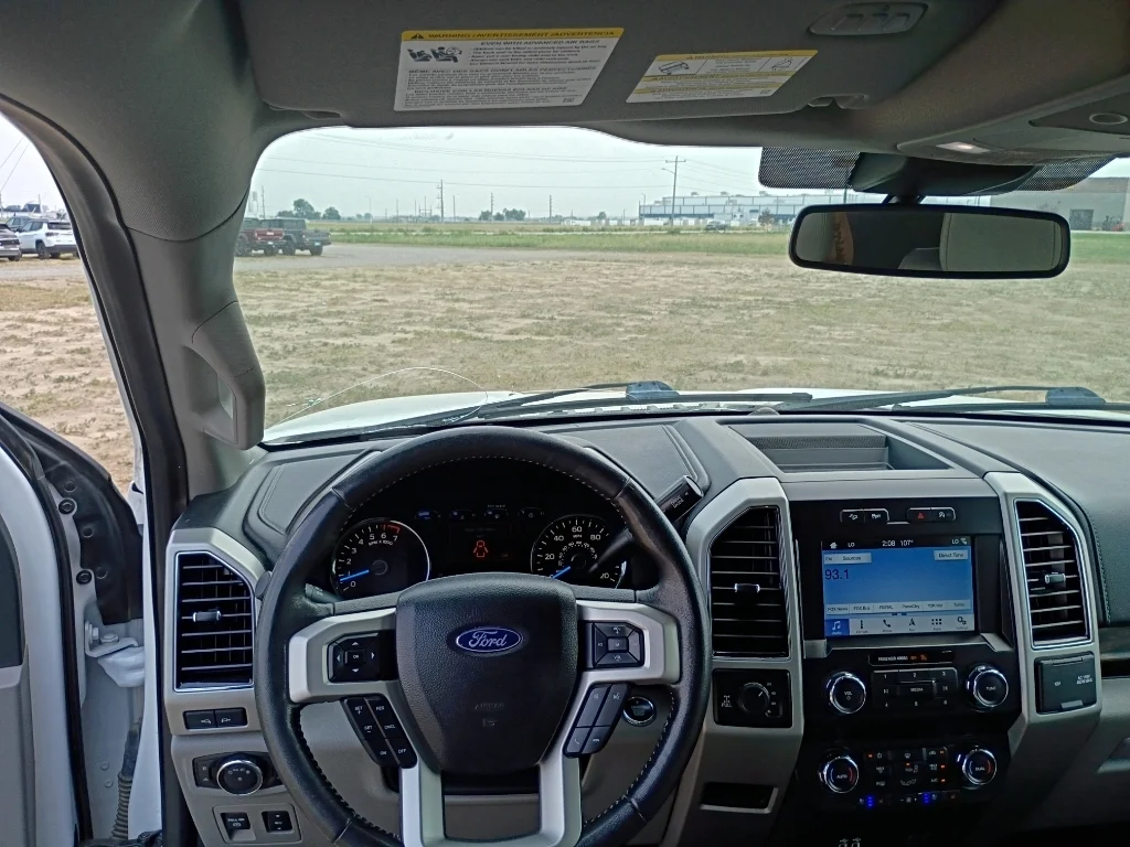 Used 2019 Oxford White Ford LARIAT image 21