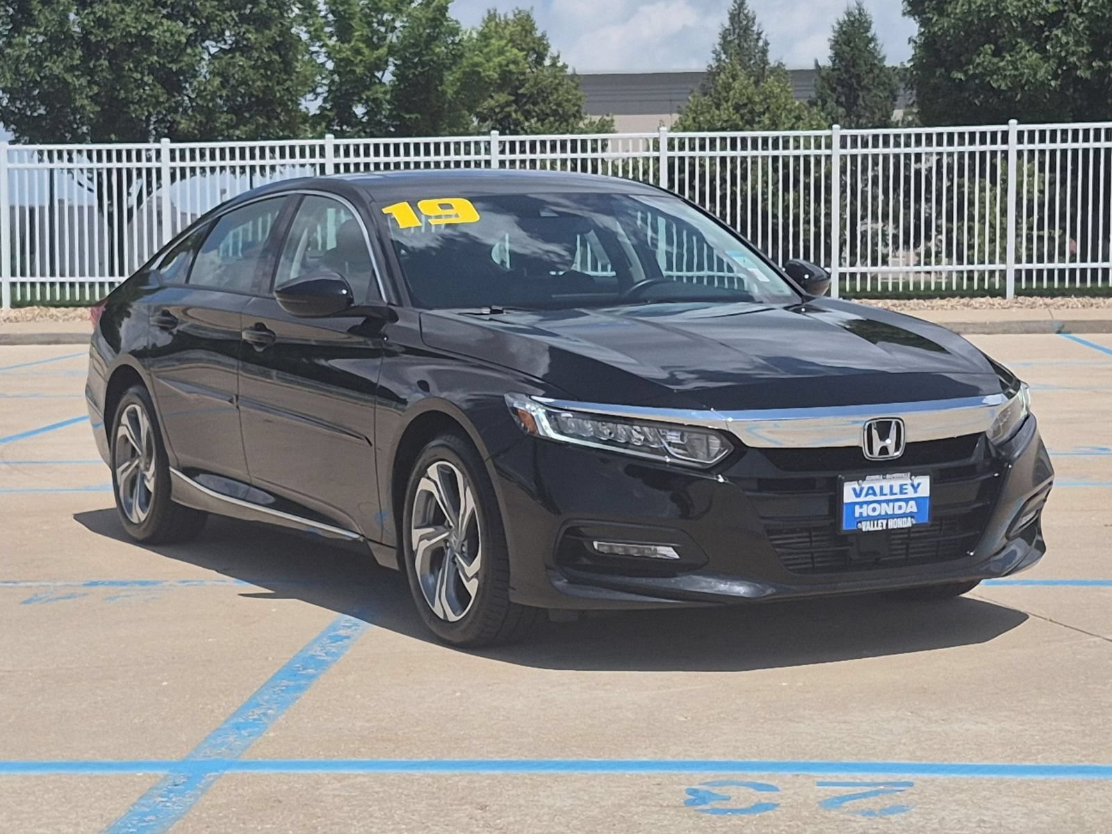 2019 Honda Accord EX-L - Photo 5