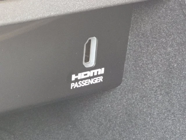 New 2026 Silver Zynith Jeep Summit Reserve image 16