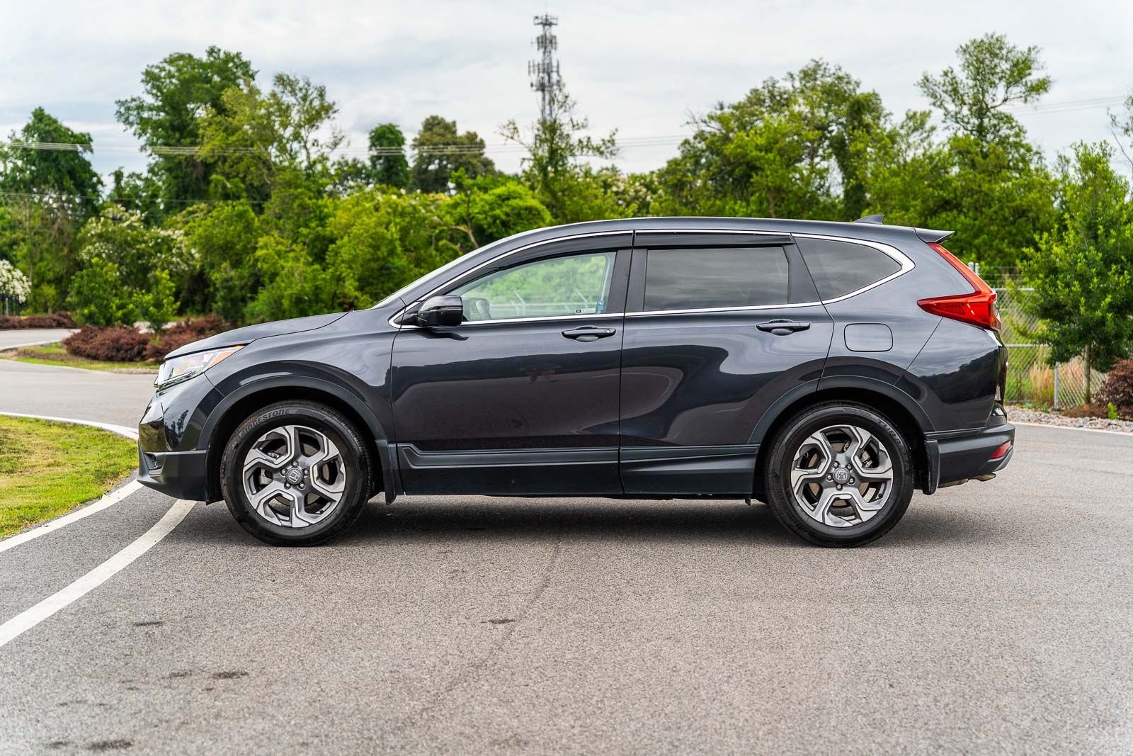 Used 2019  Honda EX image 5
