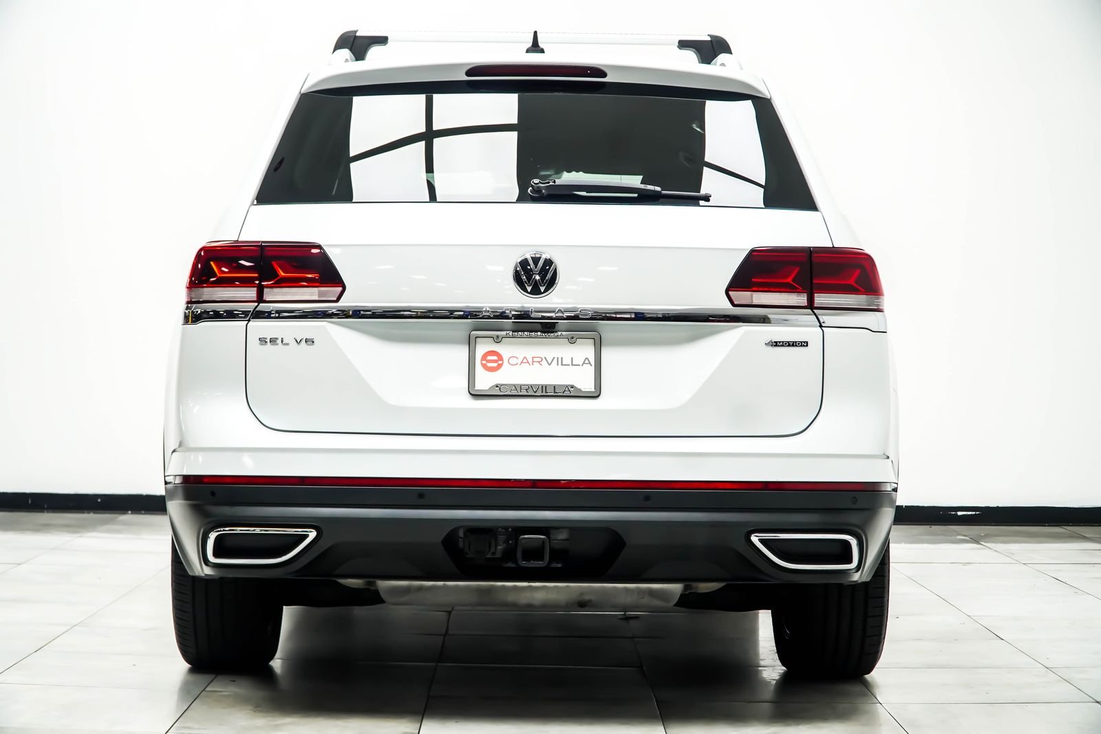 Used 2023 White Volkswagen SEL image 13
