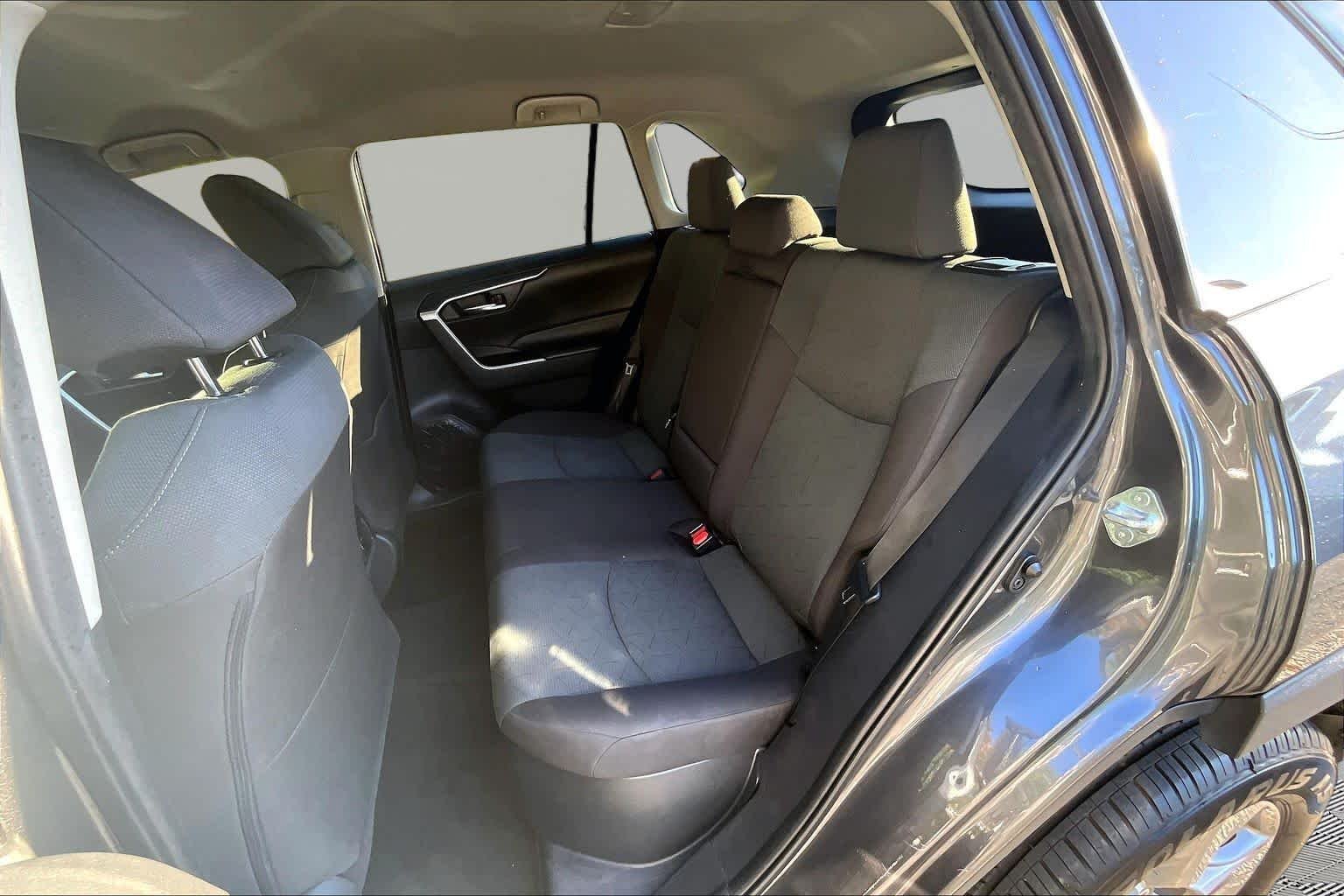 Used 2024 Magnetic Gray Metallic Toyota Hybrid XLE image 21