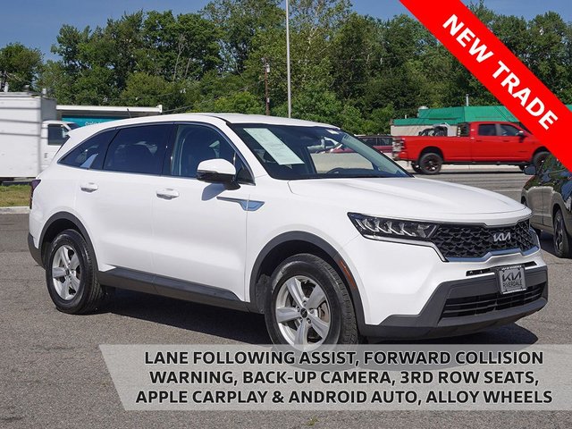 2022 Kia Sorento LX