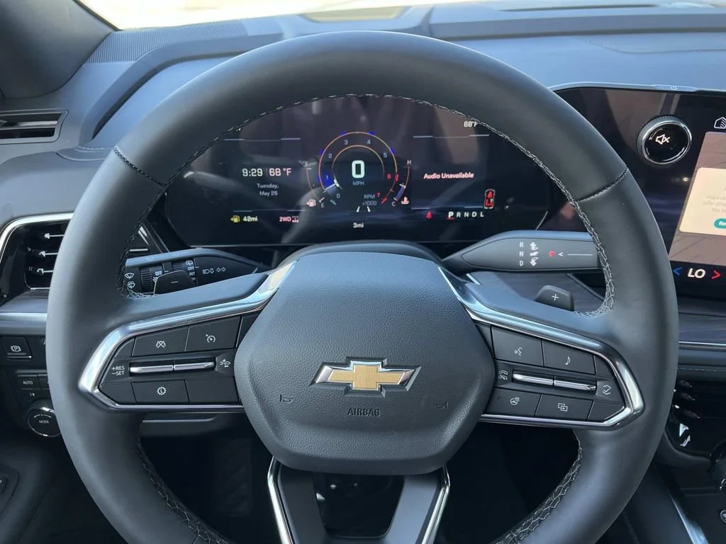 2026 Chevrolet Suburban LT - Photo 15