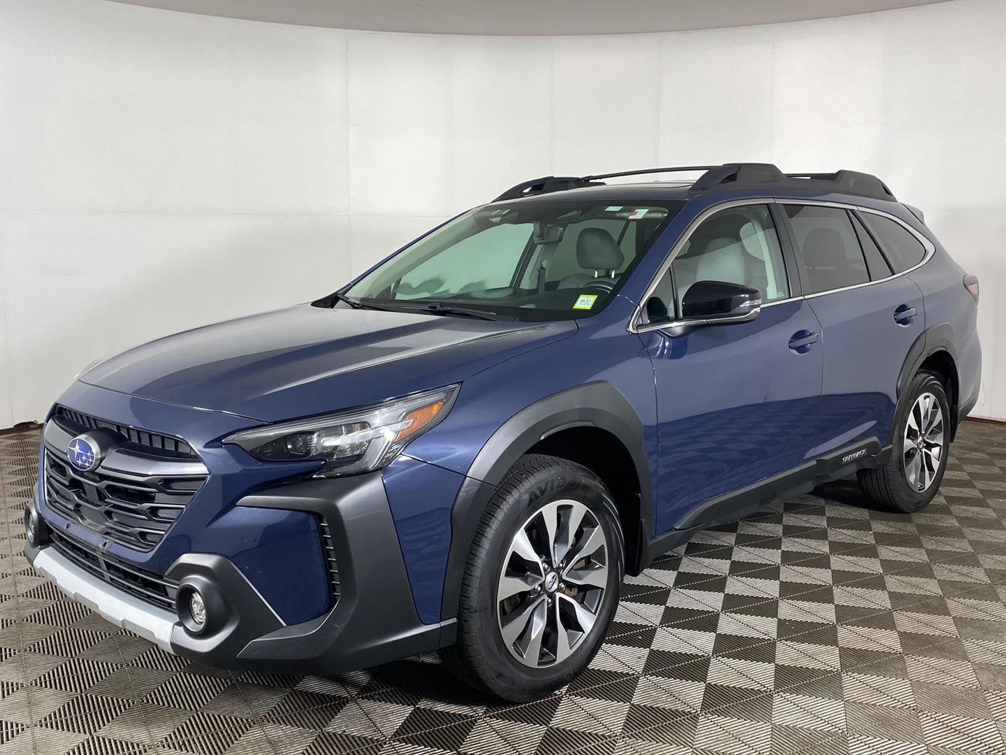 Used 2025 Cosmic Blue Pearl Subaru Limited image 10