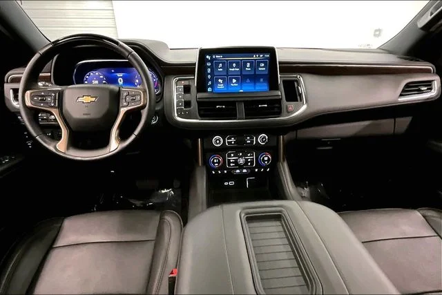 Used 2023 Black Chevrolet High Country image 18