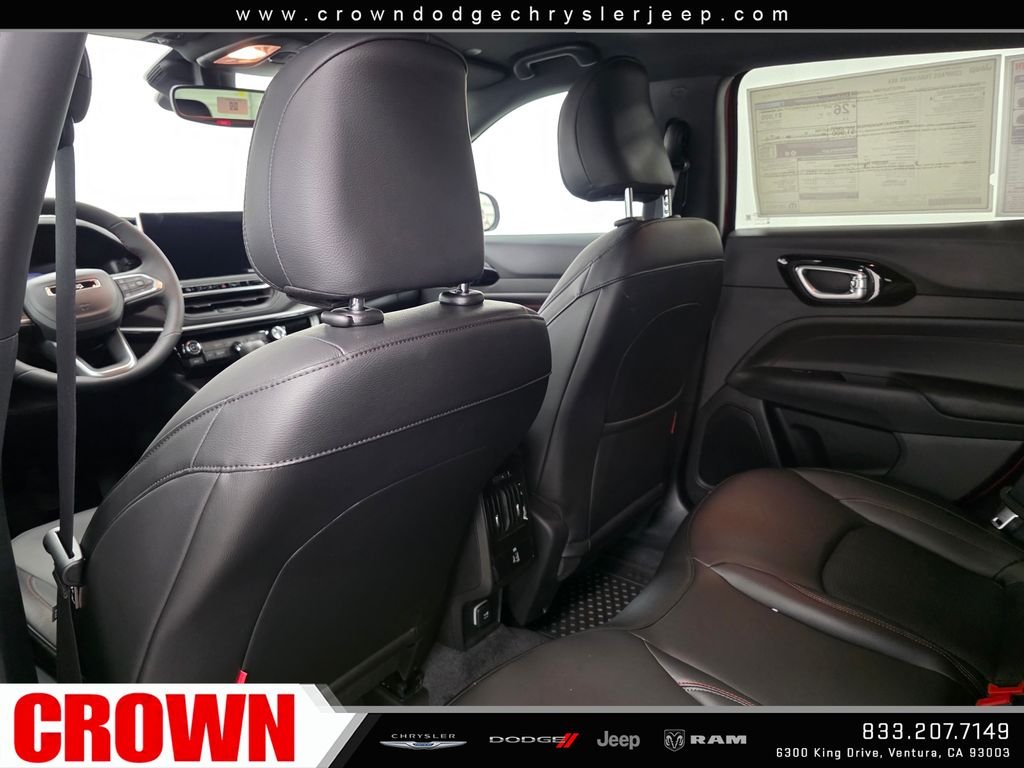 New 2026 Red Hot Pearl-Coat Exterior Paint Jeep Trailhawk image 12