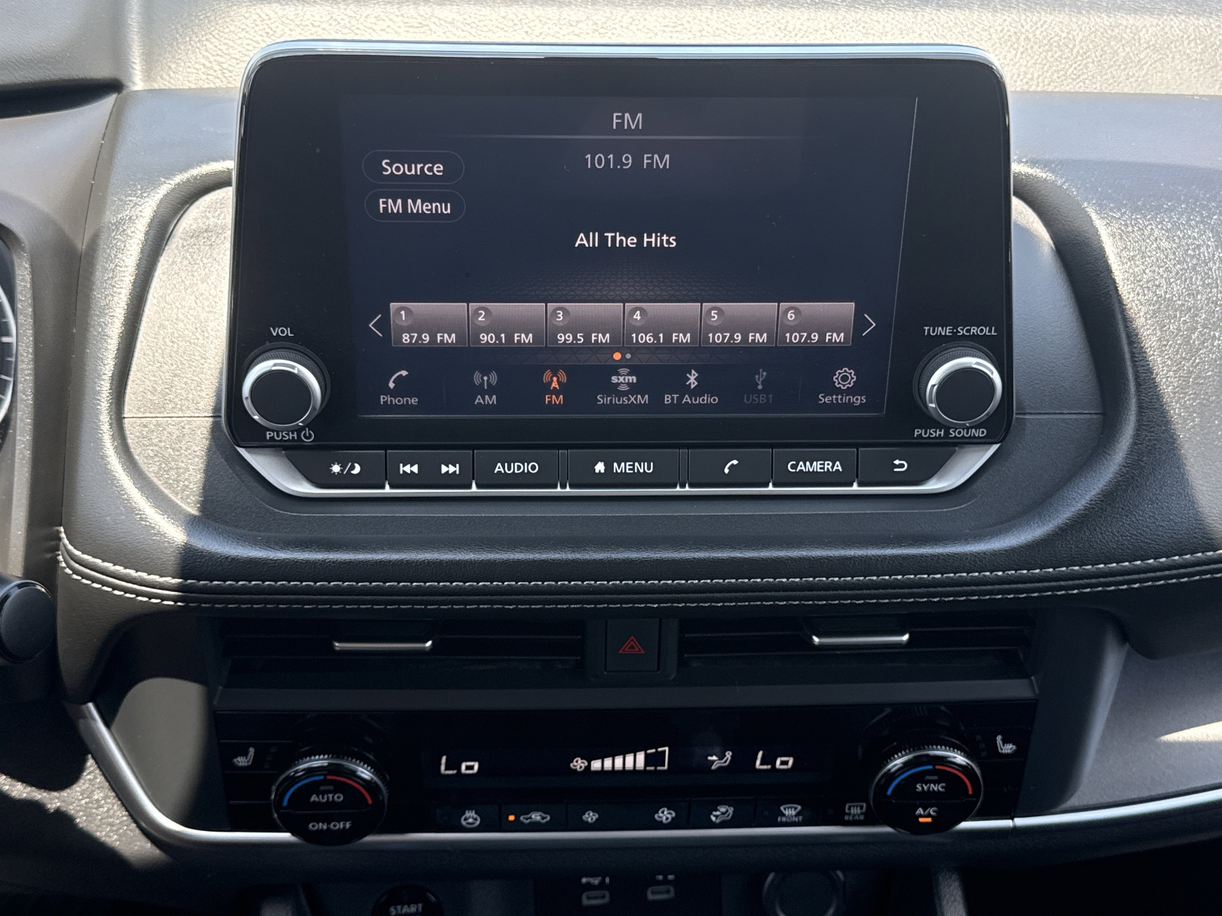 Used 2024 Brilliant Silver Metallic Nissan SV AWD image 19