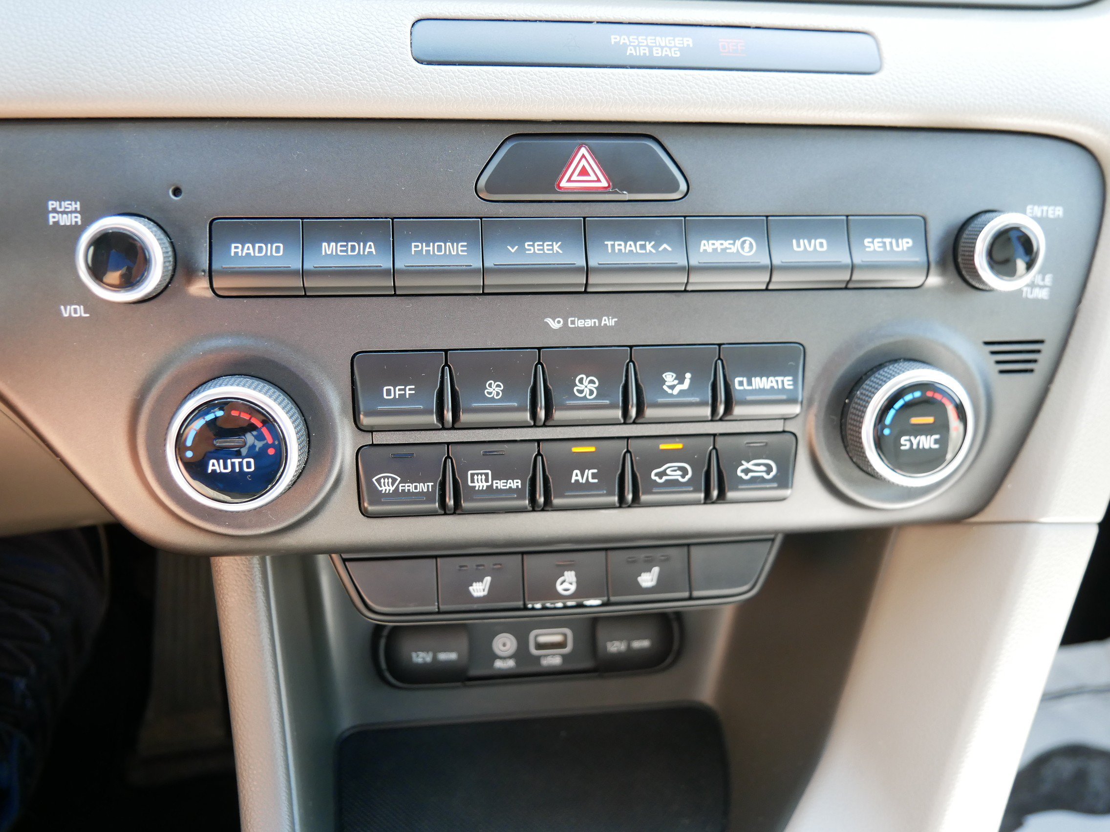 Used 2017 Snow White Pearl Kia EX image 23