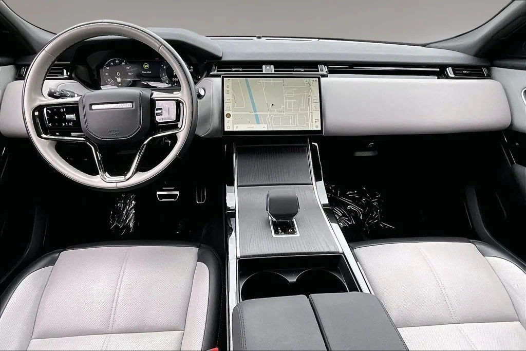 Certified Used 2024 Gray Land Rover Dynamic SE image 7