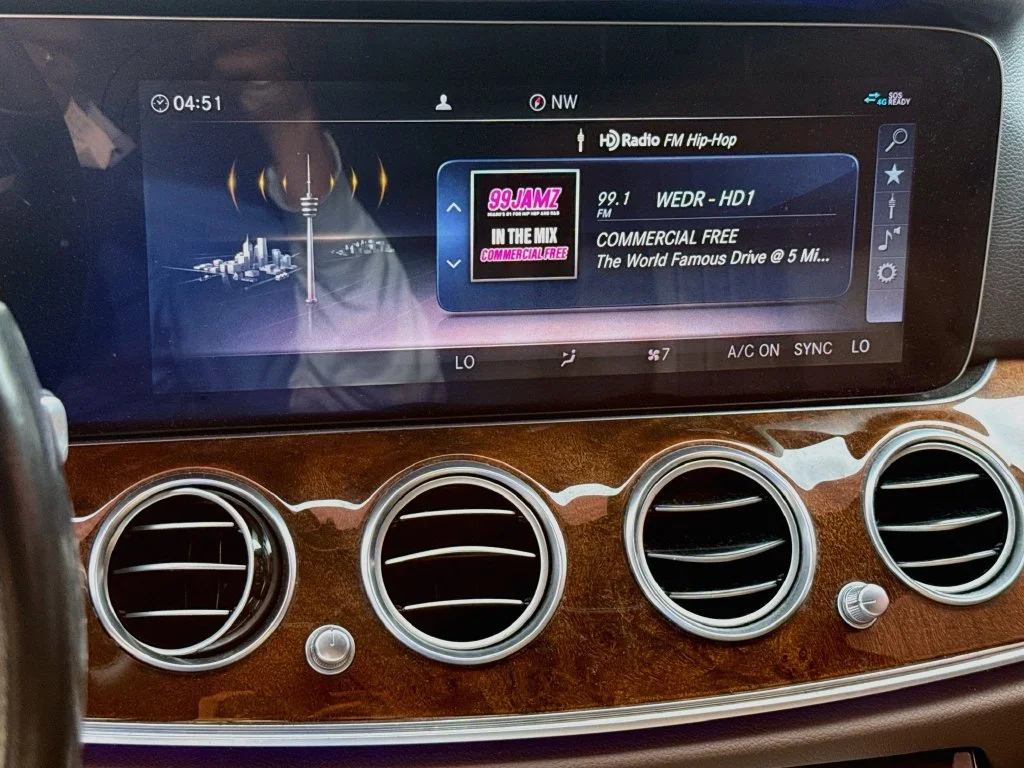 Used 2020  Mercedes-Benz E 350 image 16