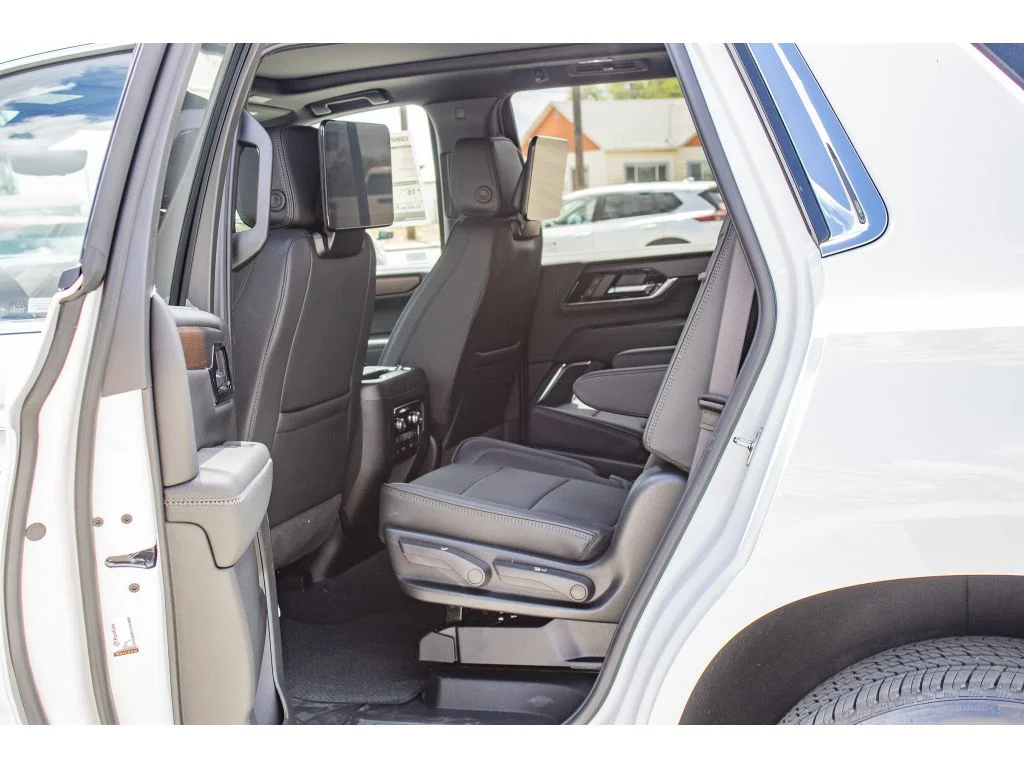 2026 GMC Yukon Denali - Photo 19