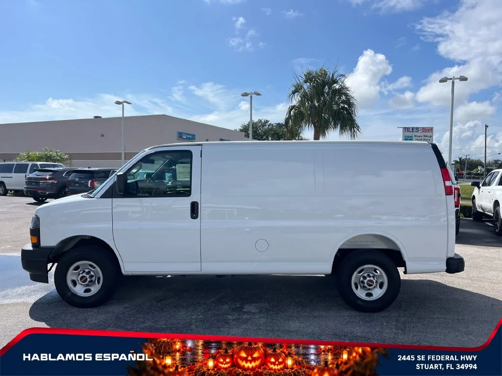 New 2026 Summit White GMC Work Van image 8