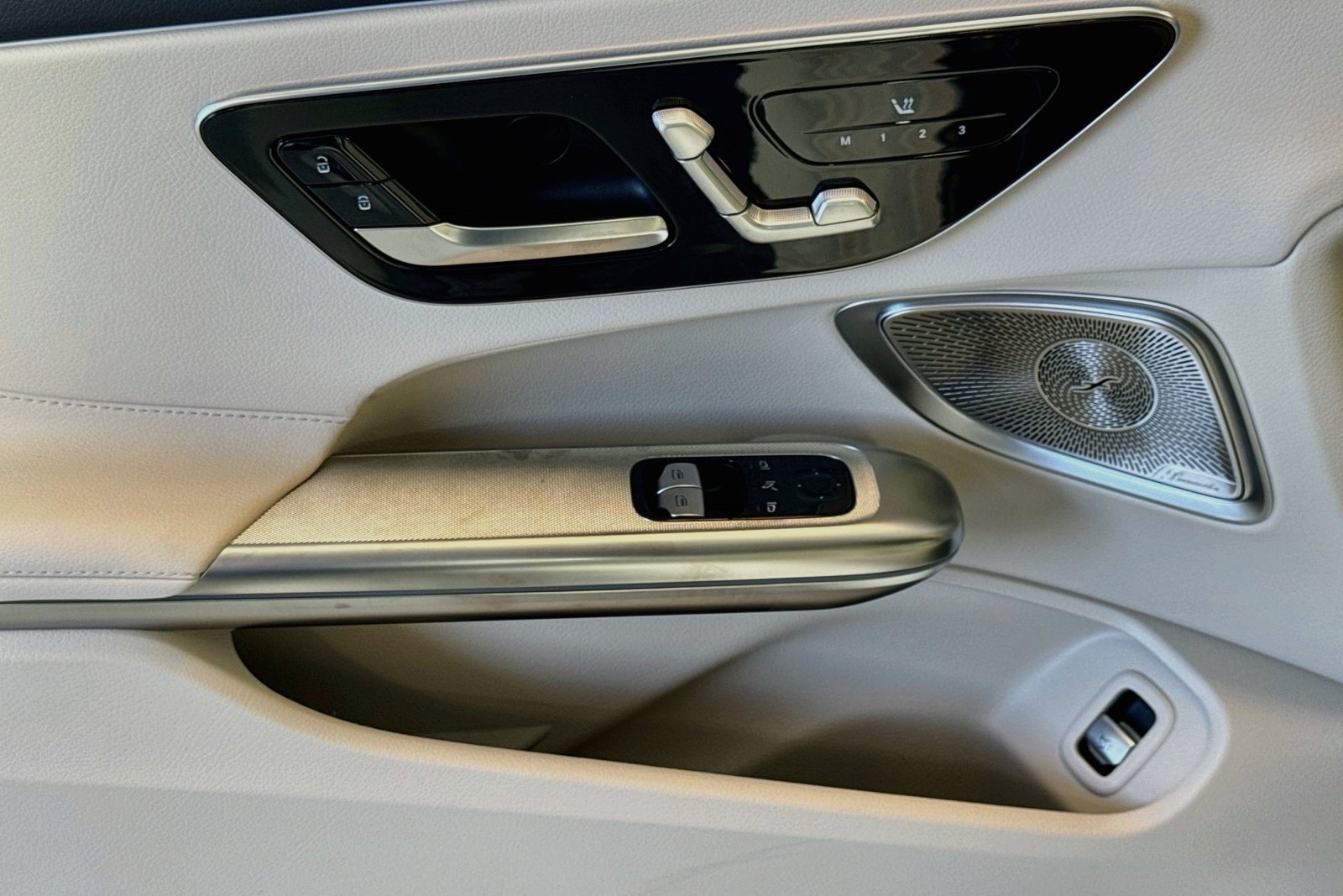 New 2027 Polar White Mercedes-Benz CLE 300 image 16