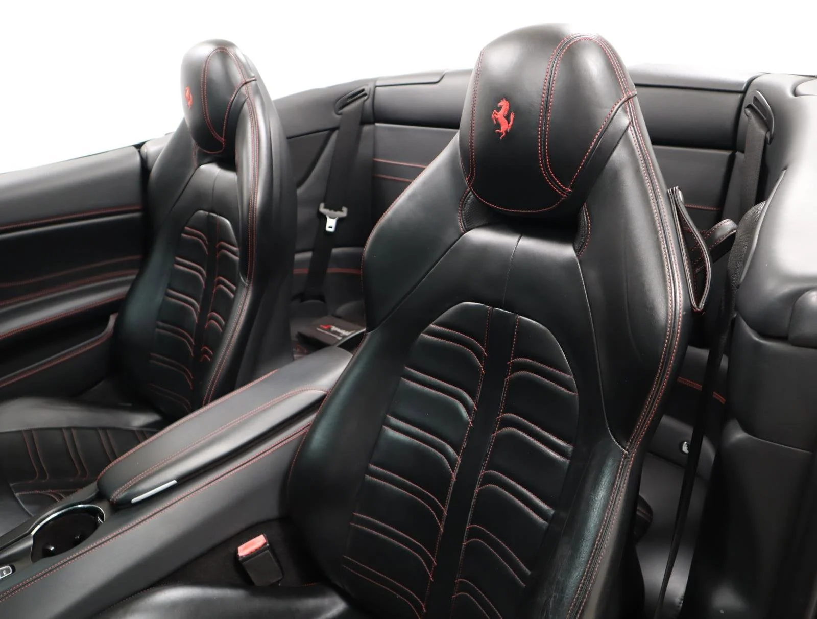 Used 2016 Nero Daytona Ferrari T image 17