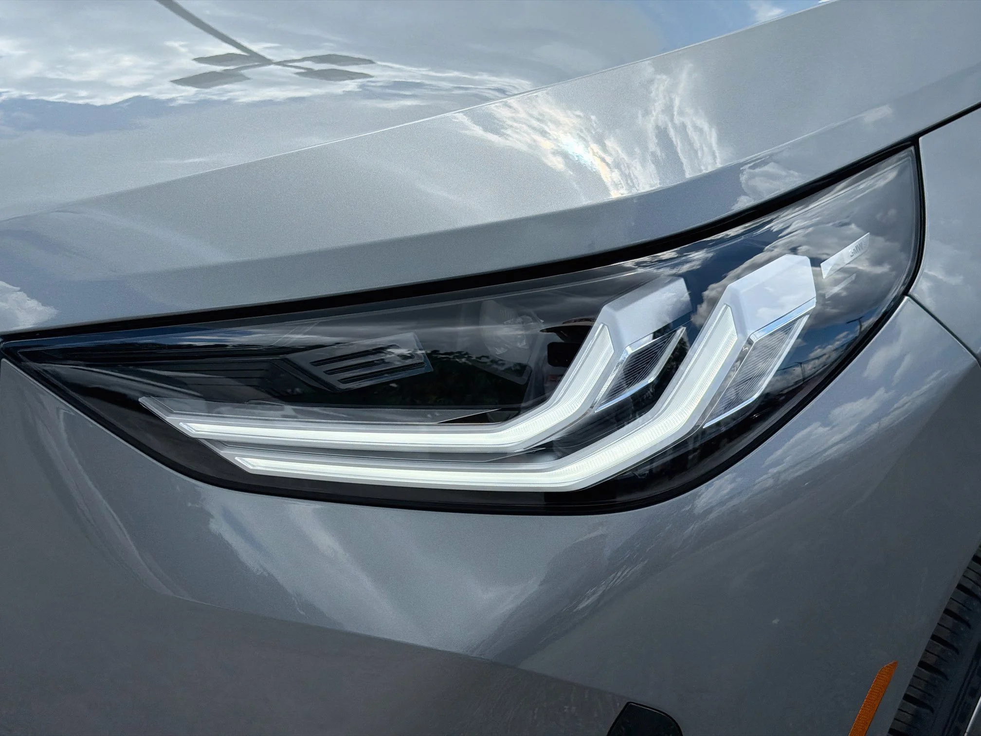 New 2026 Skyscraper Grey Metallic BMW 30 xDrive image 9