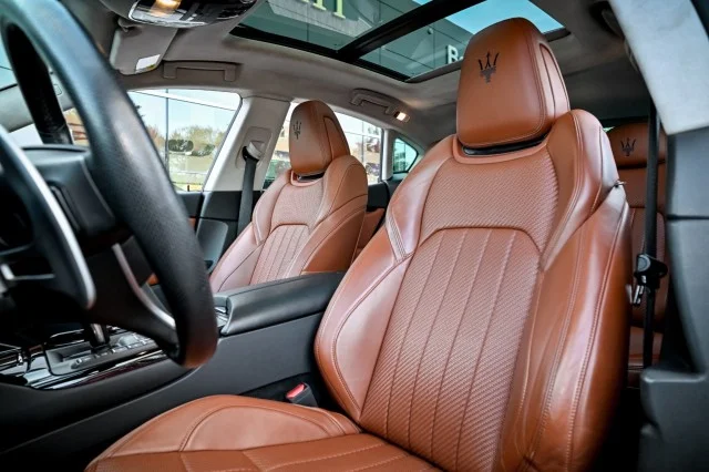 Used 2022 GRAY Maserati Modena image 19