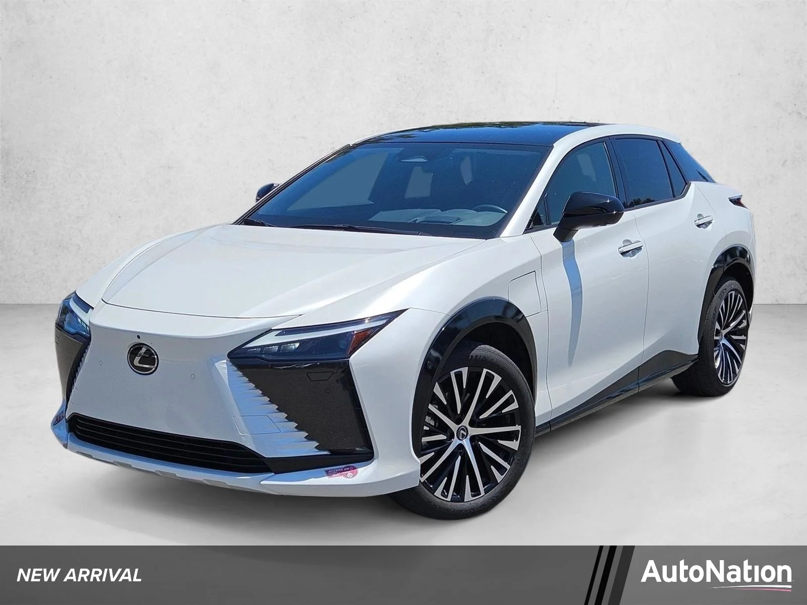 2024 Lexus RZ 450e 300e Premium w/ 20" Wheel's photo