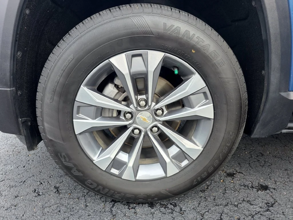 2025 Chevrolet Equinox LT - Photo 30