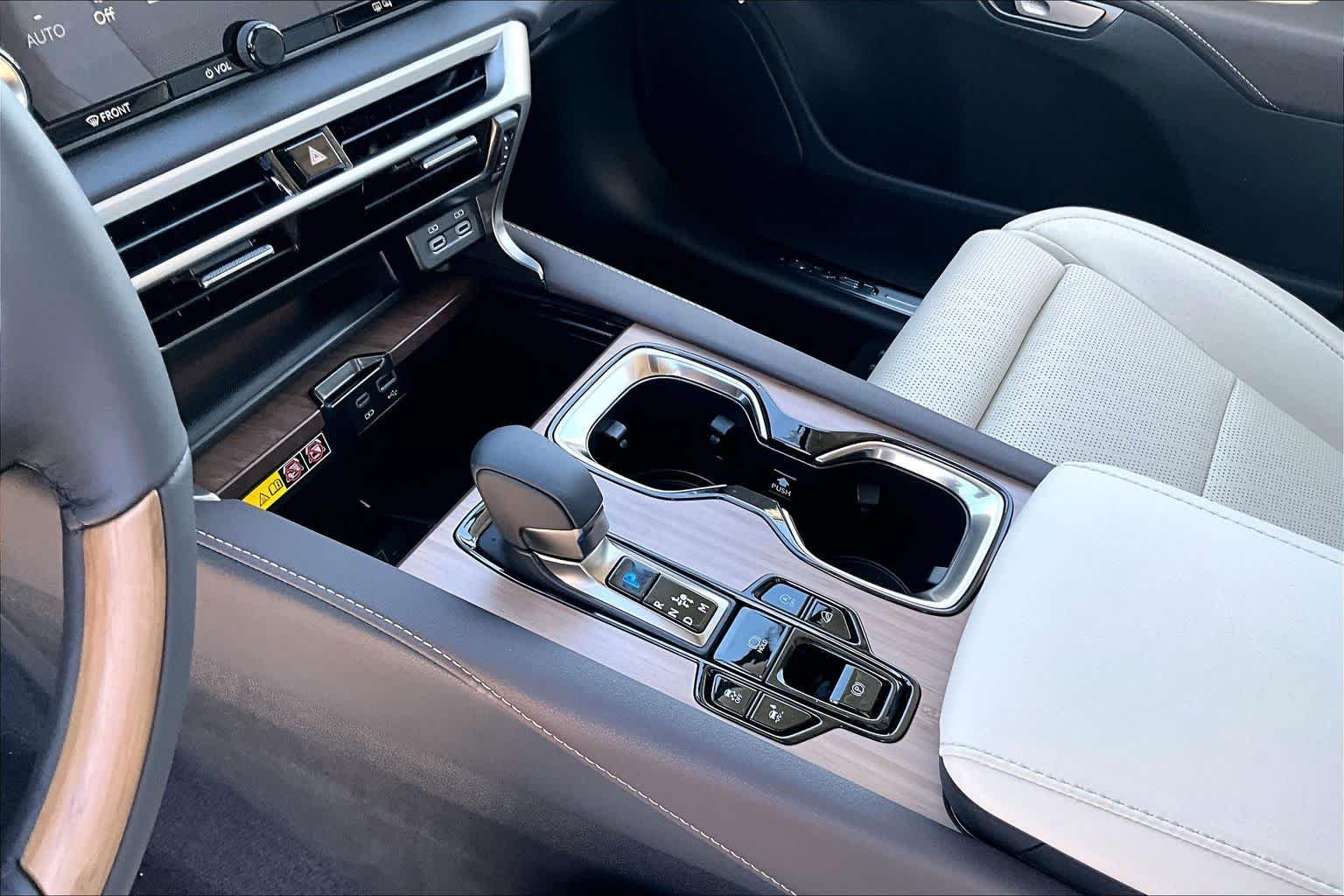 2026 Lexus RX 350 Luxury - Photo 11