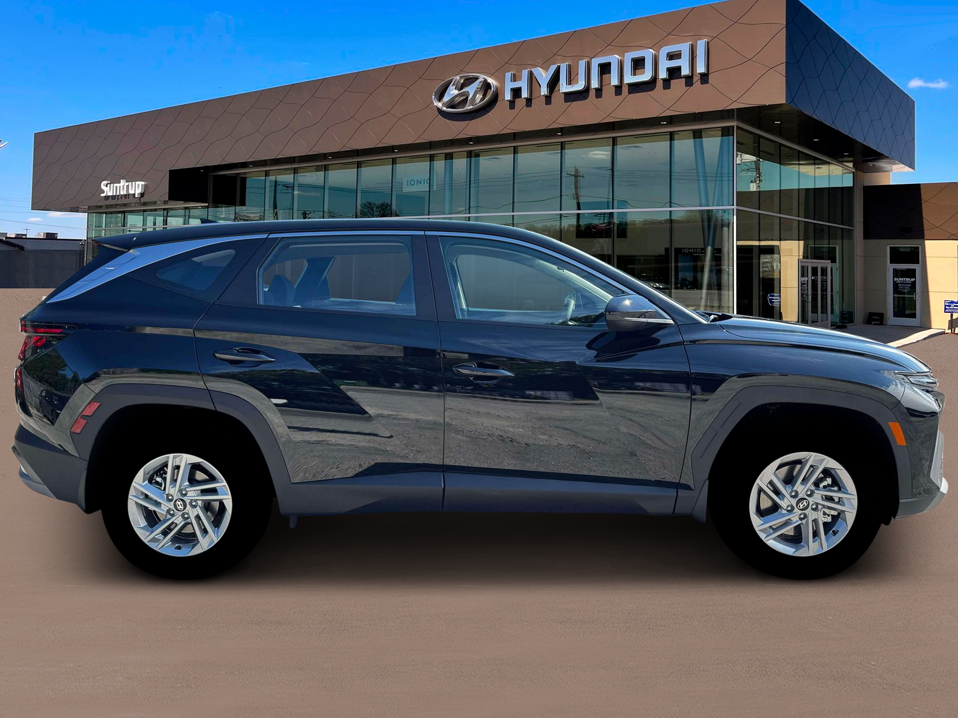 New 2026 Phantom Black Hyundai SE AWD image 9