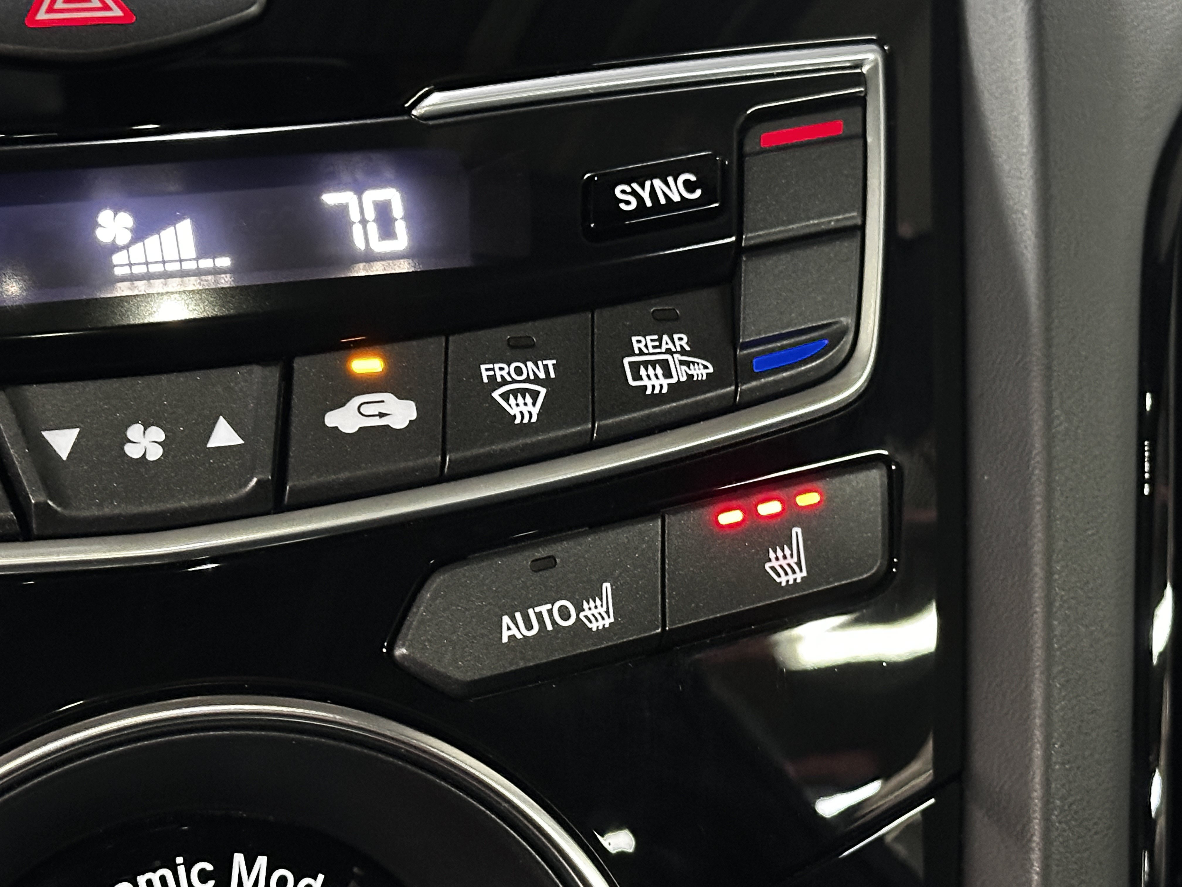 Used 2025 Solar Silver Metallic Acura SH-AWD image 40