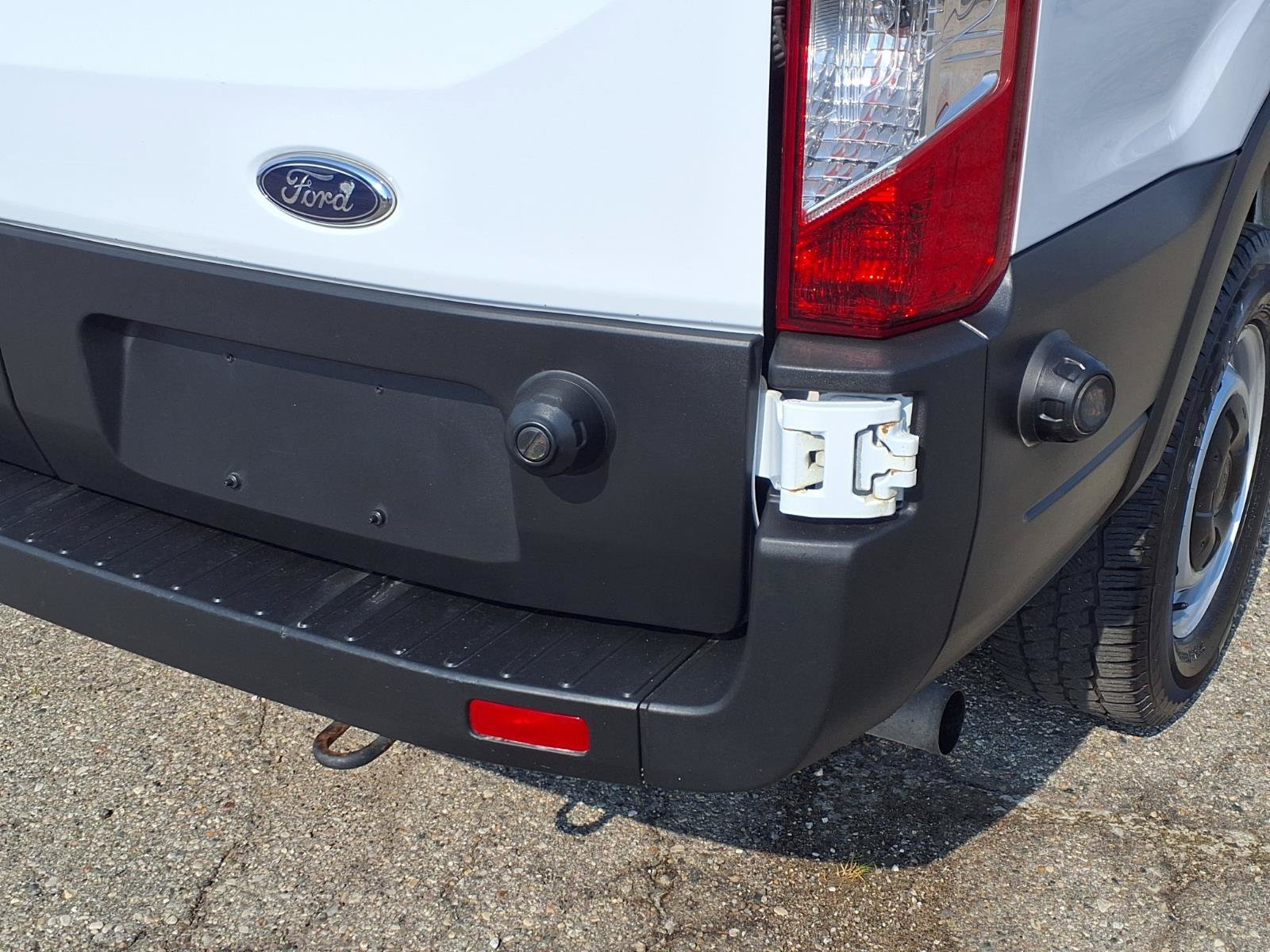 Certified Used 2024 Oxford White Clearcoat Ford Base image 34